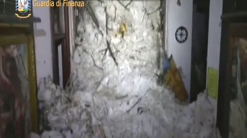 Zavalený horský hotel Rigopiano