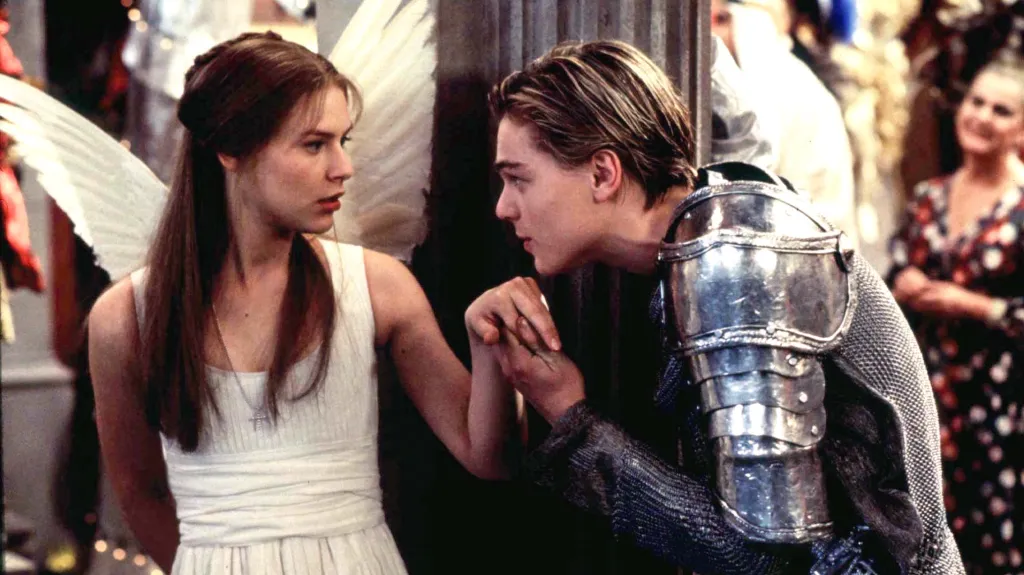 Claire Danesová a Leonardo DiCaprio ve filmu Romeo a Julie (1996)