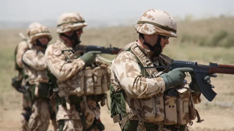 Cvičná střelba útočnou puškou Sa-58