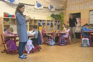 Školské odbory vyzvaly k vytváření stávkových výborů. Chtějí, aby se nad průměrem zakotvily i platy asistentů