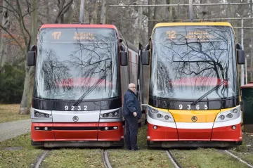 Pražský dopravní podnik může výhodněji pronajímat reklamu na tramvajích, Rencar neuspěl