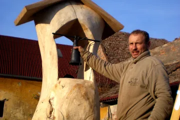 AVÍZO: V Košticích odhalí novou zvoničku na památku utonulých z roku 1764