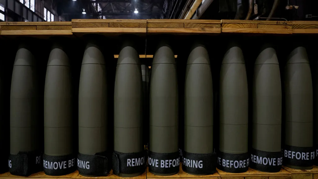 Dělostřelecká munice ráže 155 milimetrů. Ilustrační foto