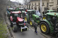 Fiala protest farmářů označil za vydírání, ustupovat nehodlá. Vláda nám působí potíže, říká Doležal