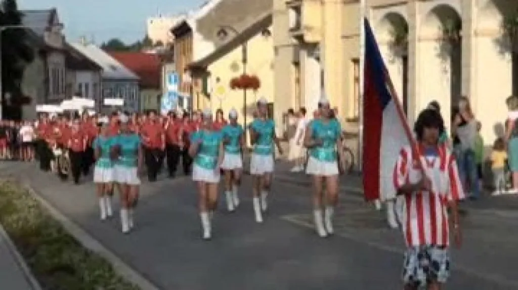 Zahájení 55. žákovského turnaje v kopané v Přelouči