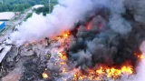 Požár skládky v Polsku
