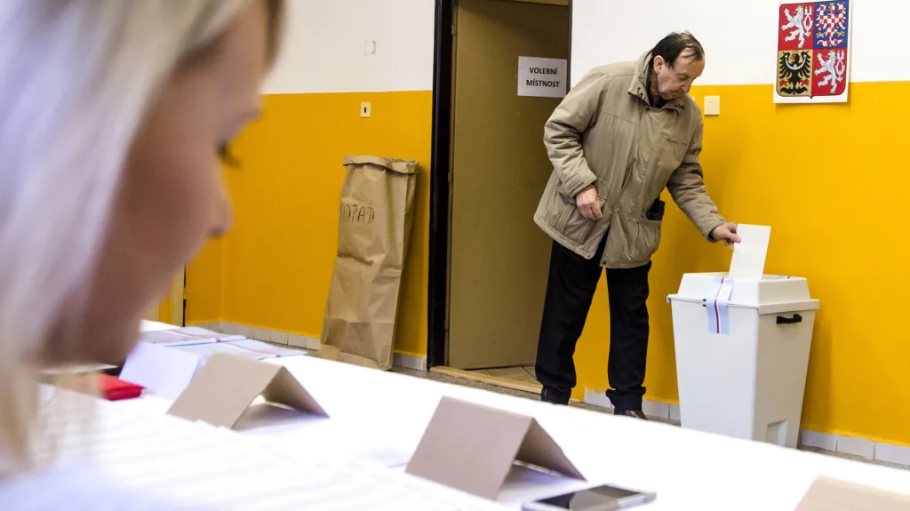 Hlasování v doplňovacích volbách do Senátu ve Dvoře Králové