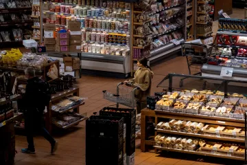 Inflace v eurozóně se v červnu snížila na 5,5 procenta. Nejvíce zdražovaly potraviny