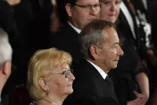 Kuberová odmítla převzít státní vyznamenání pro zesnulého manžela. Hrad záležitost nekomentuje