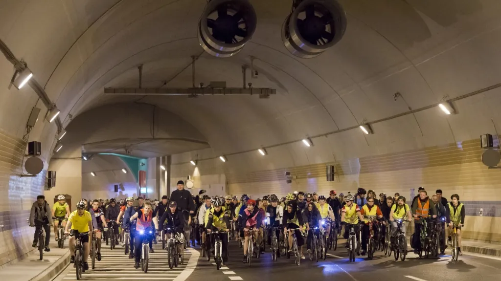 Velká jarní cyklojízda v tunelu Blanka