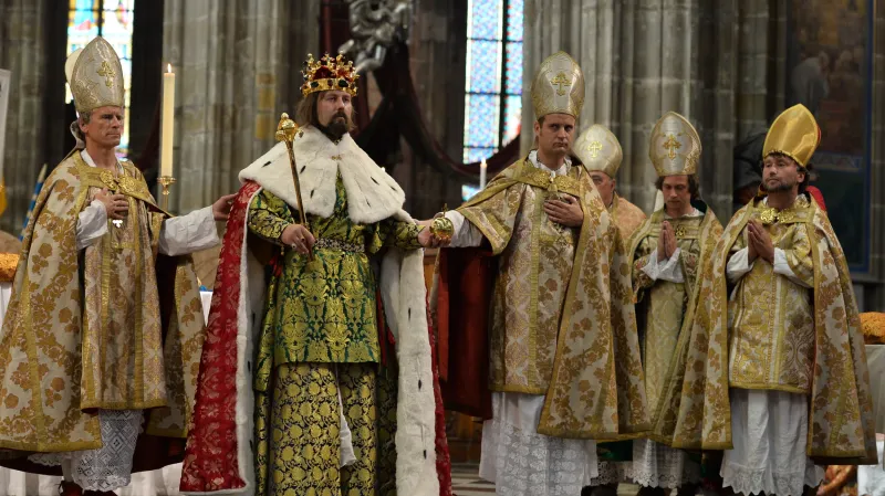 Rekonstrukce korunovace Karla IV. na českého krále