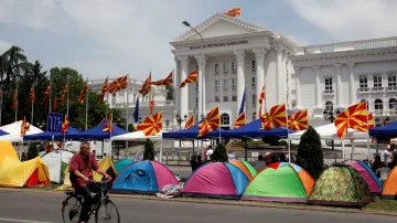 Centrum Skopje - stanové městečko odpůrců Gruevského kabinetu