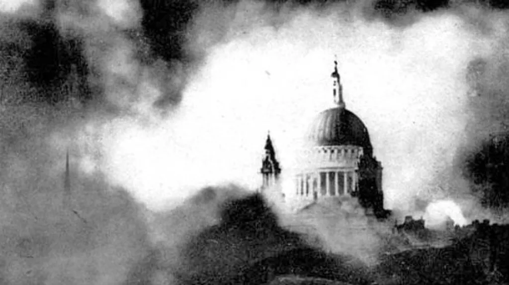 Katedrála sv. Pavla na fotografii Herberta Masona