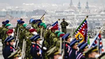 Slavnostní nástup při příležitosti Dne válečných veteránů se uskutečnil 11. listopadu 2021 na pražském Vítkově