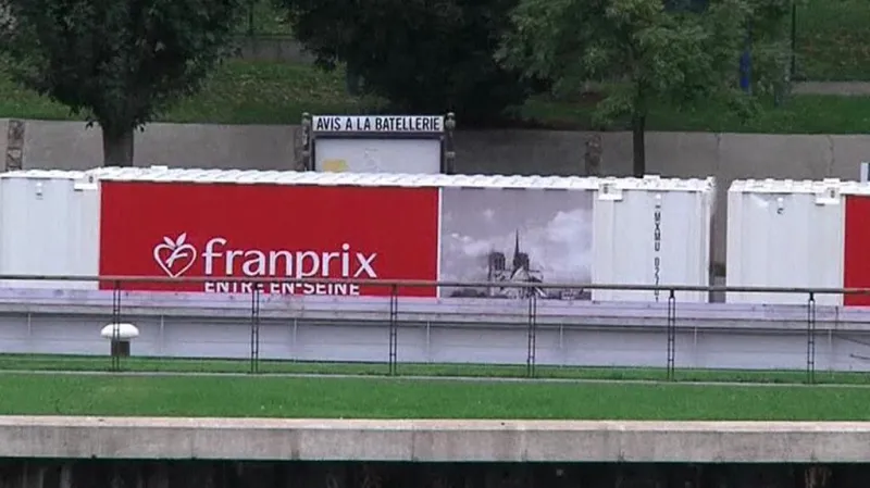 Lodní doprava v Paříži