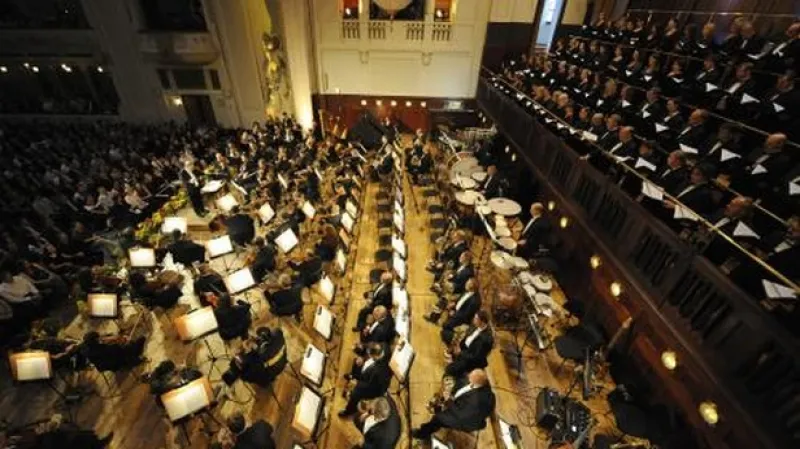 Koncert Ennia Morriconeho v Obecním domě