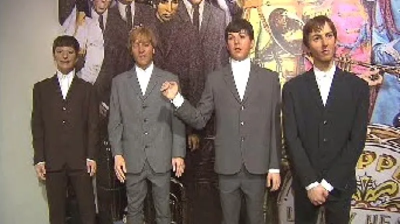 Voskové figuríny Beatles z lliverpoolského muzea The Beatles Story (výstava Beatlemanie v Českém muzeu hudby)