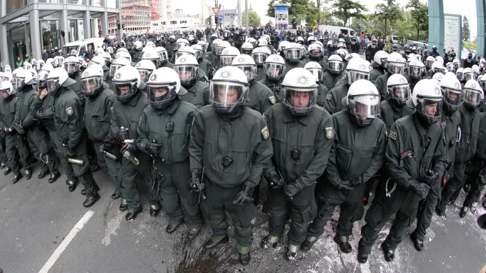 Policie zasáhla proti demonstrantům