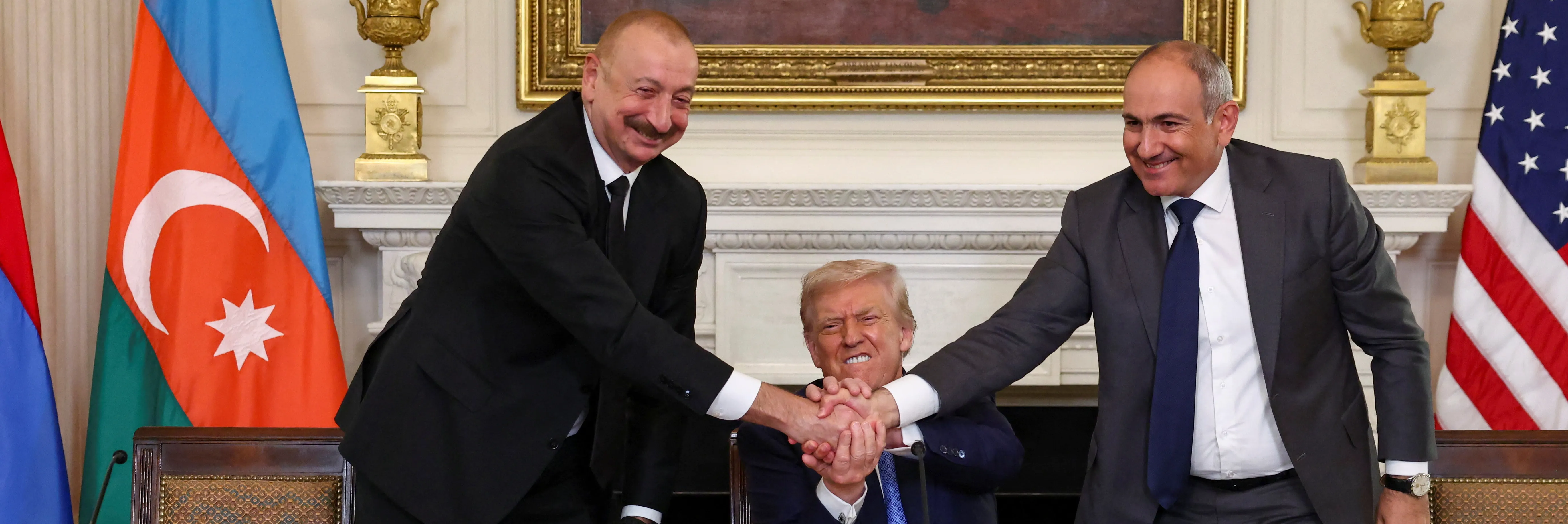 Arménie s Ázerbájdžánem ve Washingtonu podepsaly mírovou dohodu