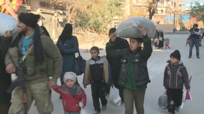 Podle Moskvy a Damašku začali lidé opouštět Aleppo