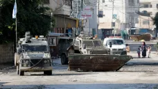 Izraelská vojenská vozidla v Džanínu