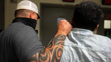 Ilustrační foto - zadržení imigranta americkými úřady