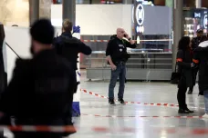 Muž pobodal na pařížském nádraží šest lidí, motiv útoku je nejasný