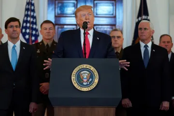 Při íránském útoku na základny v Iráku nebyl zabit žádný Američan ani Iráčan, oznámil Trump