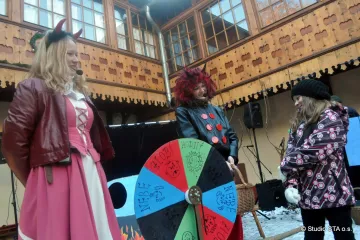 Na zámečku ve Vrbně pod Pradědem se hrála čertovská pohádka