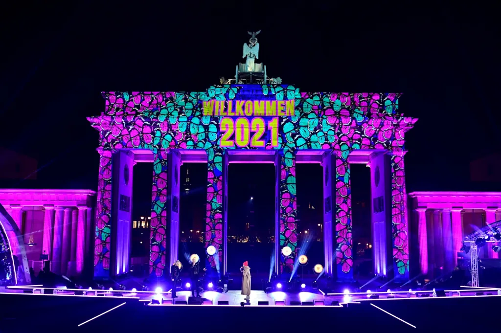 Rok 2021 a ohňostroje po celém světě