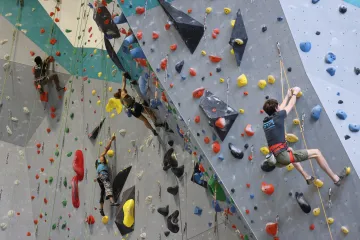 Lidé po Vánocích vyrazili za sportem. Nejen na hory, ale i do měst