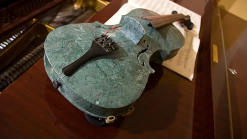 Kamenné housle Jana Řeřichy