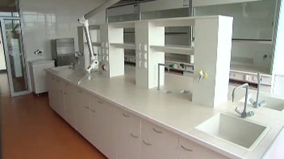 Přírodovědecká fakulta Univerzity Palackého v Olomouci se stěhuje do nového areálu na Envelopě poblíž centra města.