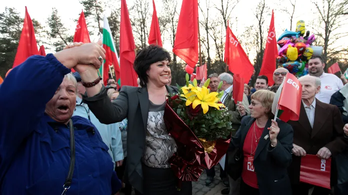 Kornelia Ninová na předvolebním mítinku bulharských socialistů