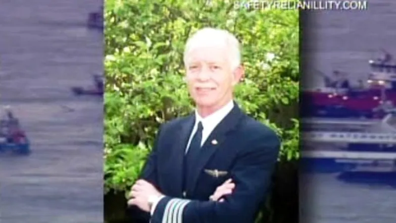 Pilot, který nouzově přistál s letadlem na řece poté, co se porouchaly oba motory.