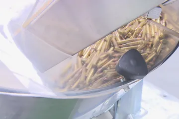 Chceme spolupracovat na výrobě munice pro Ukrajinu, shodla se Černochová se slovenským protějškem