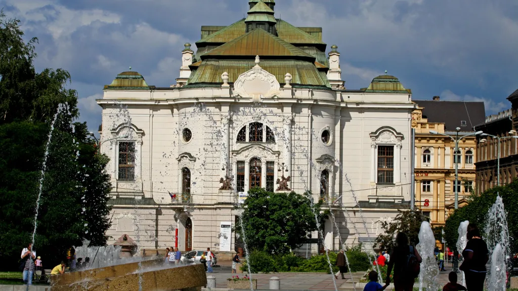 Severočeské divadlo opery a baletu