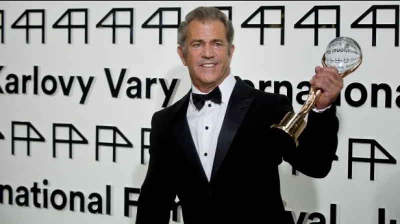 Mel Gibson: Lidé jsou tu přátelští. A je tu celkem horko