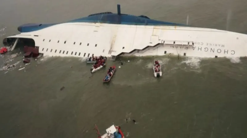 Horizont: Rok od potopení trajektu Sewol