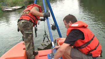 Potápěči budou likvidovat munici v Bosně