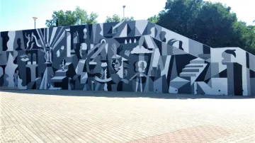 Velkoformátová malba od Jakuba Tytykala u stanice metra Vltavská