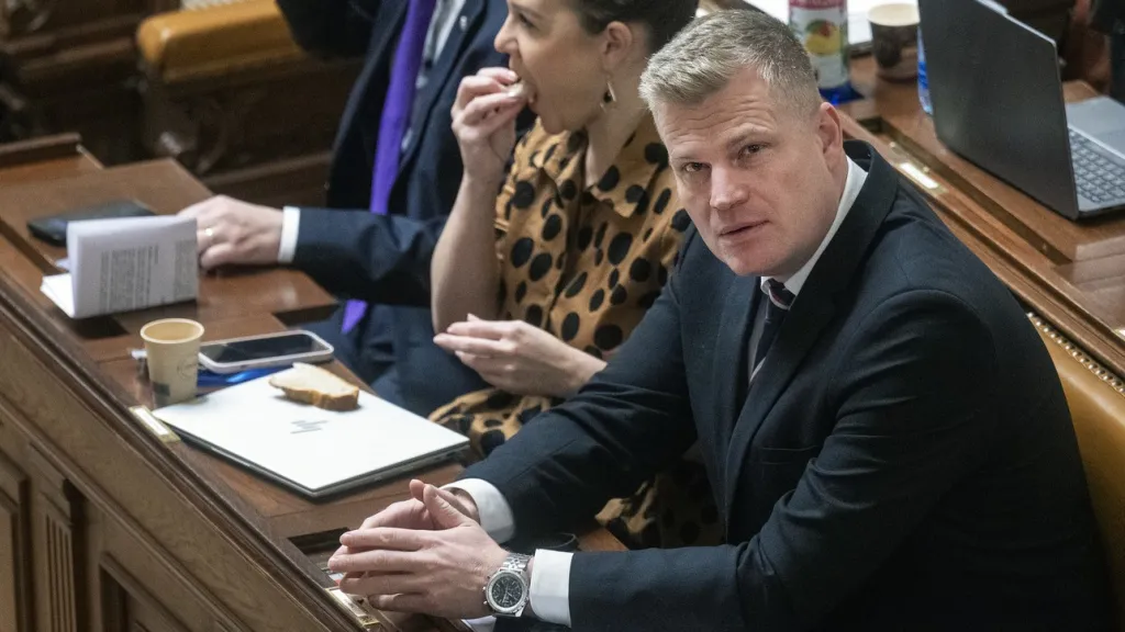 Filip Turek ve sněmovně (listopad 2025)