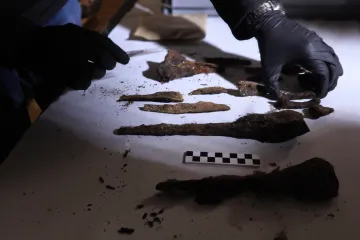 Vědci vyzvedli ostatky Arnošta z Pardubic. Výzkum může přinést nové informace