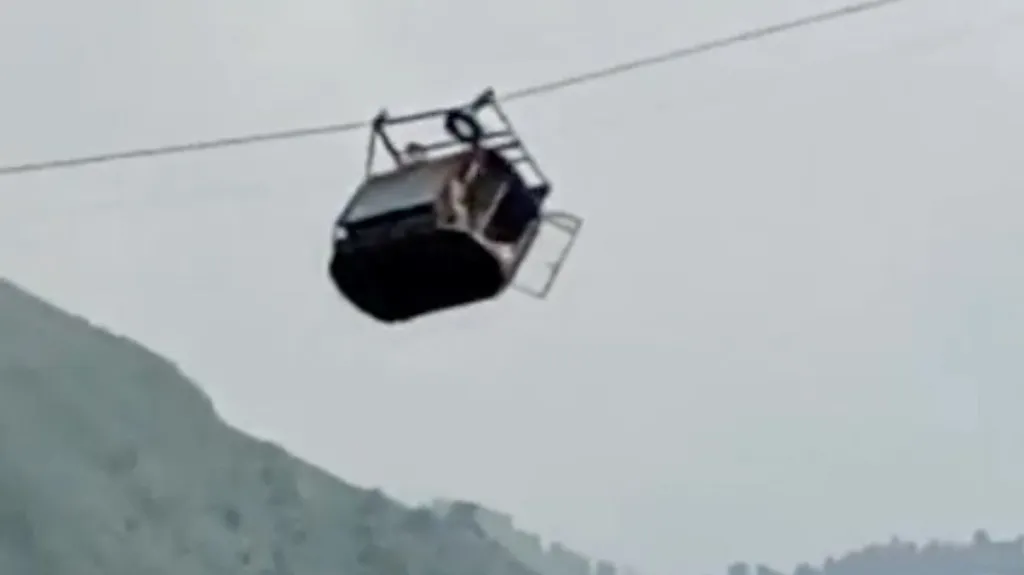 Lanovka v Pákistánu