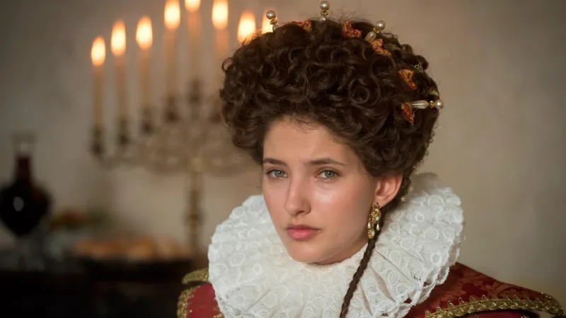 Sara Sandeva jako Alžběta Stuartovna