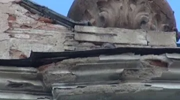 Poškozená výzdoba kostela sv. Janů