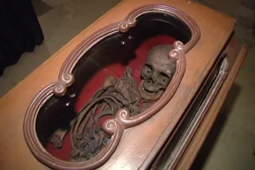 Záhadu klatovských katakomb rozluští až zkouška DNA