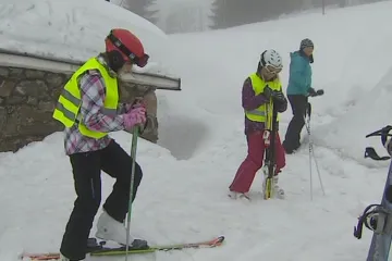 Lyžařské areály zažívají rekordní víkend, zájem o výcvikové kurzy upadá