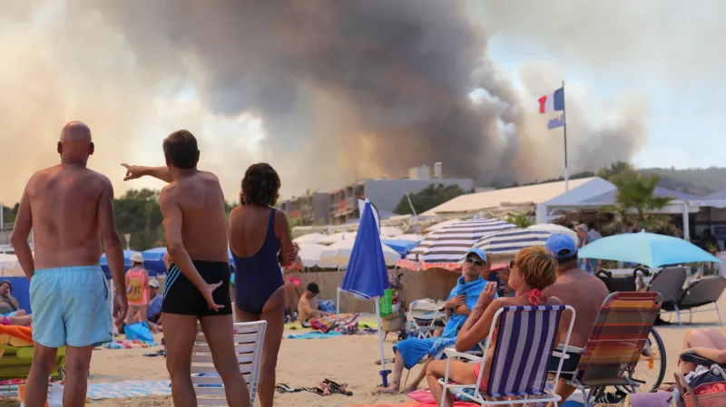 Požár ve francouzském Bormes-les-Mimosas