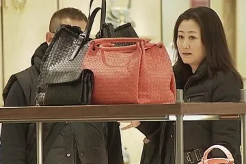 Suvenýr z dovolené se rozbil – jak ho reklamovat?